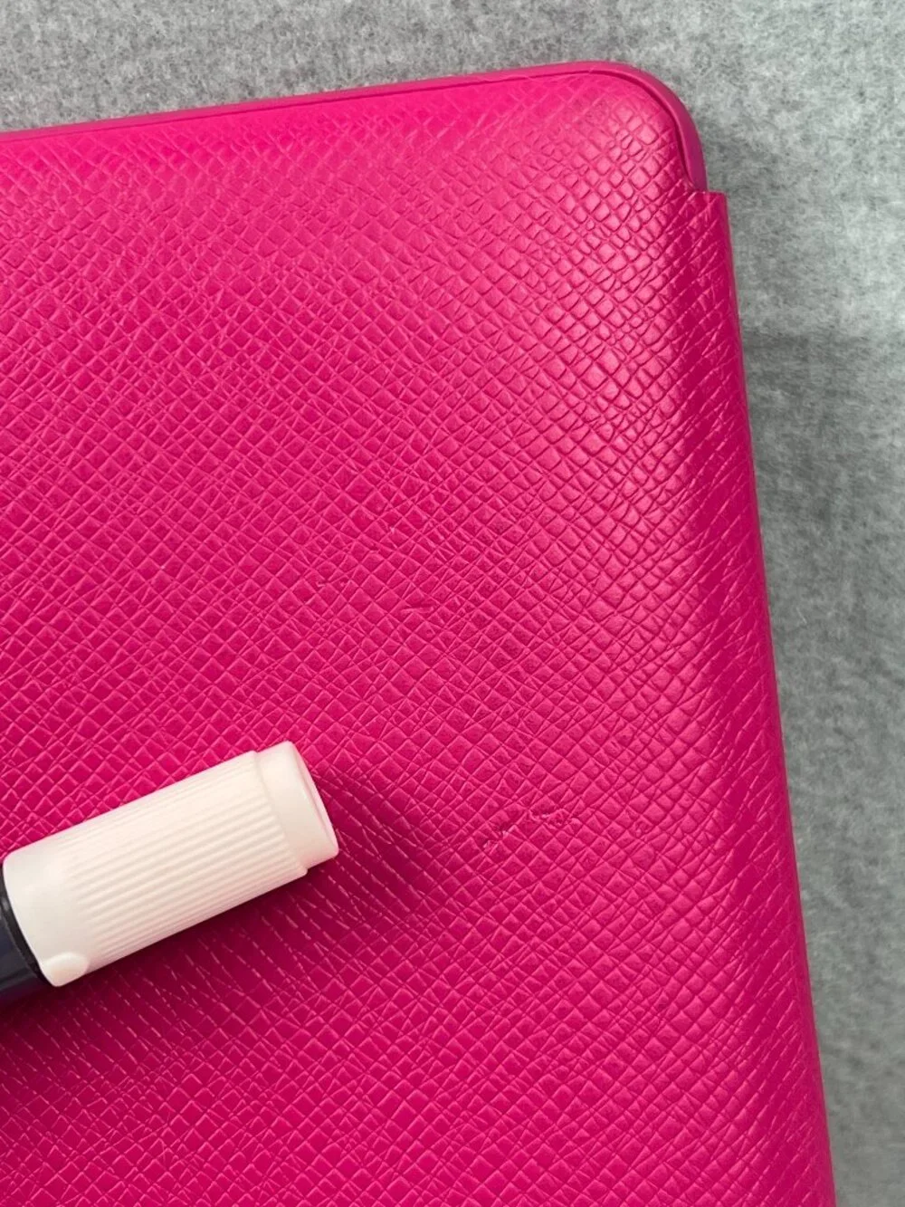 Amazon Kindle Paperwhite Hot Pink Leather Tablet Protective Case Like New